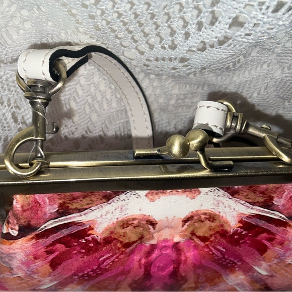 Patricia Nash Marasusa Seashell Frame Crossbody Bag, NWT - Picture 3 of 10